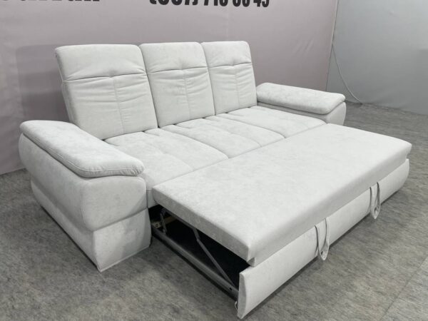 Диван розкладний( 699€)